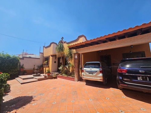 Casa En Venta Tipo Hacienda De Un Piso En Juriquilla Queretaro
