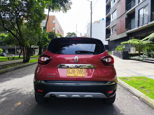 Renault Captur 2.0 Intens Automática