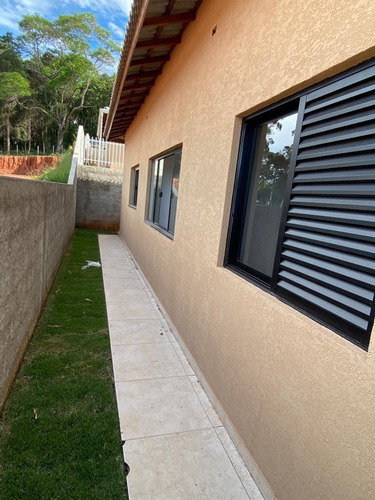 Imagem 5 de 14 de Casa Em Condomínio A Venda! Ideal Para Quem Busca Sossego!