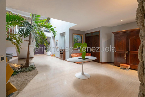 Casa En Venta En Alto Hatillo Caracas Jardin Vista Panoramica Angela Tochon