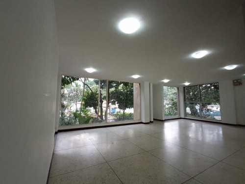 Imagen 8 de 30 de Se Vende Apartamento Actualizado 230 M² 6h/5b/2p Santa Marta