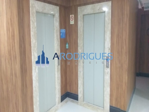 Imagem 9 de 10 de Oportunidade De Sala Comercial Pra Alugar No Evo Buraquinho,105 M² Nascente Piso Porcelanato, Forro Luninarias, Ar Condicionado, Cortinas! - Sa00085