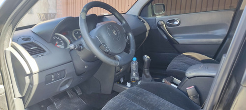 Renault Megane Sedan 2.0 Previlège Aut. 4p