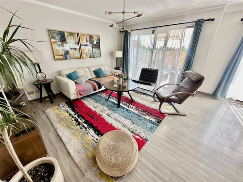 Casa En Venta De 3 Dorm. En Puente Alto
