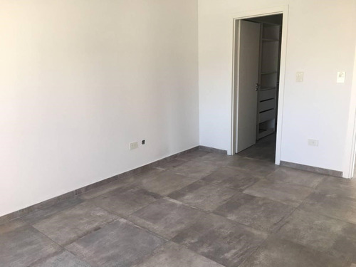 Imagen 12 de 19 de Casa Chalet En Venta Ubicado En Victoria, San Fernando, G.b.a. Zona Norte