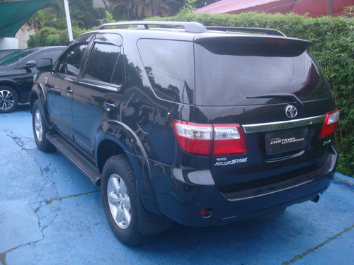 Toyota Hilux Sw4 Srv 4x4 Diesel 7 Lugares 2011