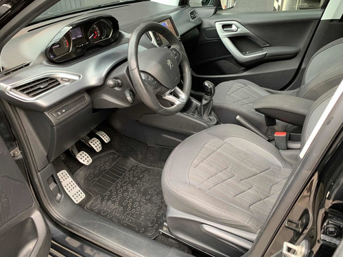 Peugeot 208 1.6 Feline 2013