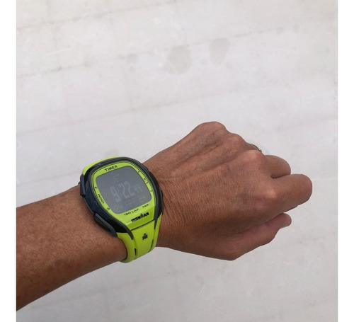 Reloj Timex Ironman Yellow Sleek. 150 Laps, Tw5m08100. Usado