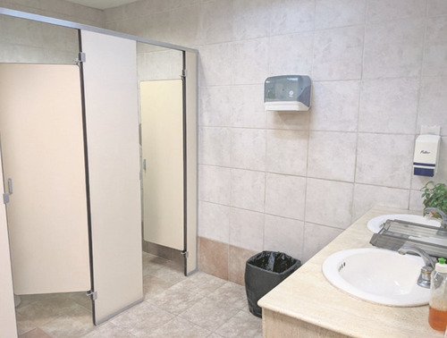 Imagen 18 de 21 de En Moderno Edificio Av. Municipal Puerto La Cruz, Alquilo Oficinas Equipadas De Distintos Metrajes