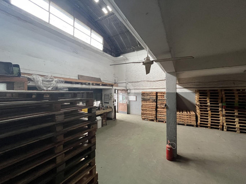 Local Comercial / Depósito