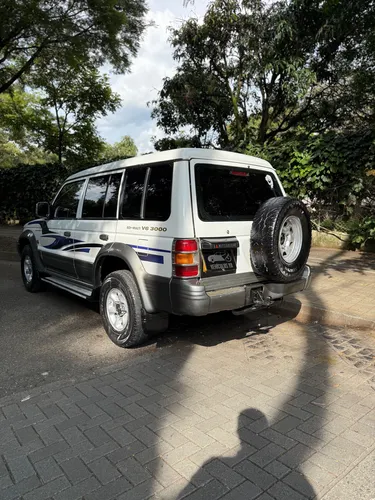 Mitsubishi Montero 3.0 V43 Wagon