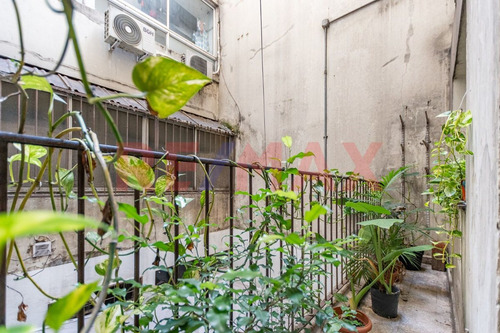Venta Flores 3 Amb Con Dependencia Y Lavadero