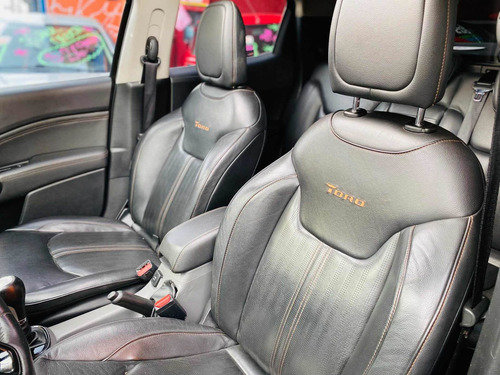 Imagem 8 de 15 de Fiat Toro 2018 2.0 Volcano 4x4 Aut. 4p