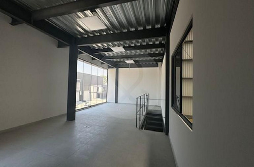 Bodega Comercial En Renta En Pueblo San Sebastianito