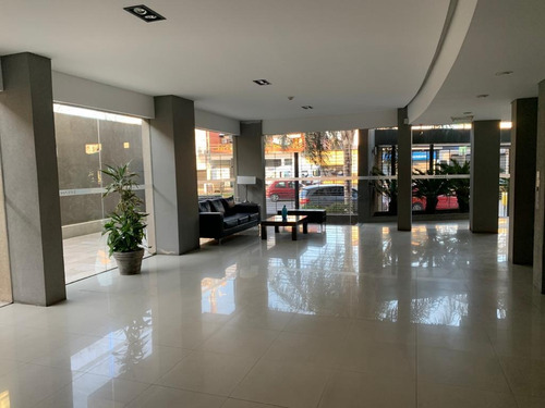 Imagen 2 de 13 de Departamento En Venta En Torre Syrah - Beccar