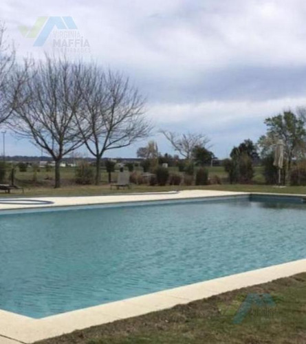Imagen 7 de 20 de Venta Terreno En San Sebastián Area 13, Frente A Plaza!