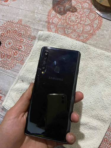 Imagen 2 de 5 de Celular Samsung A9 2018 6gb Ram 128 De Almacenamiento