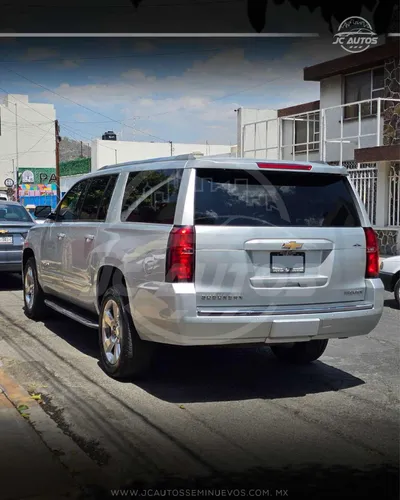 Chevrolet Suburban 5.4 Premier Piel 4x4 At