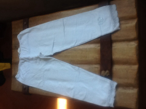 Pantalóneta,legión, Color Blanco,marca: Bugui,talla: 18.