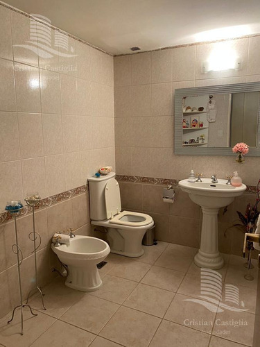 Imagen 5 de 25 de Casa - Venta - 7 Ambientes - Martinez - Video Recorrido Virtual