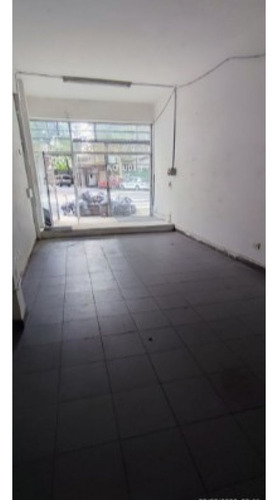 Local Con Vivienda Y/o Deposito - Baño + Espacio Aereo