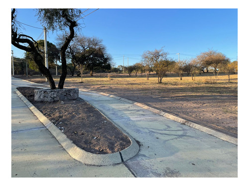 Imagen 2 de 4 de Lote En La Adela - Barrio Cerrado