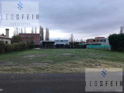 Imagen 4 de 12 de Terreno Bº Privado Sauces Del Limay - Bejarano Al 2400 - Nqn. Cap.