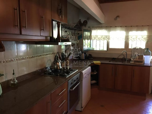 Muy Linda Casa Con Espectacular Terreno De 6000 Mts2 Parquizados!
