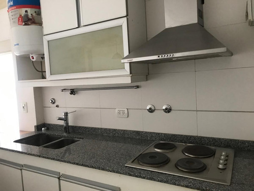 Imagen 7 de 14 de Lencke Vende - Ideal Para Consultorios Medicos, A 1 Cuadra Del Hospital De Vicente Lopez