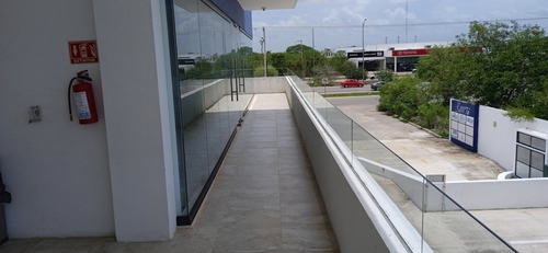 Imagen 10 de 19 de Edificio Corporativo En Renta - Zona Norte De Merida Perifér