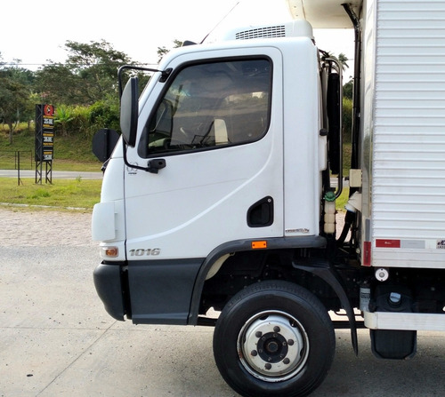 Mb Accelo 1016