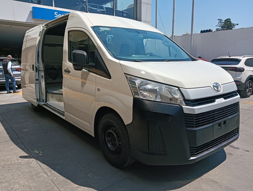 Toyota Hiace SUPER LARGA TM