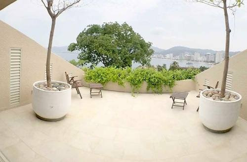 Imagen 13 de 14 de Cad Vista Azul. Terraza Con Alberca, Vista A La Bahía