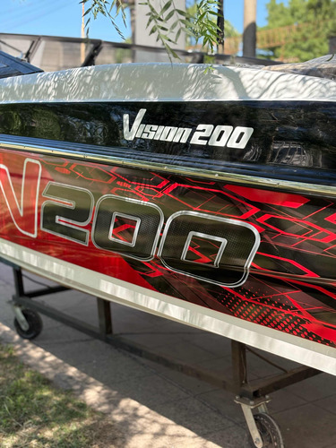 Visión 200 Sport Con Suzuki 200 Hp
