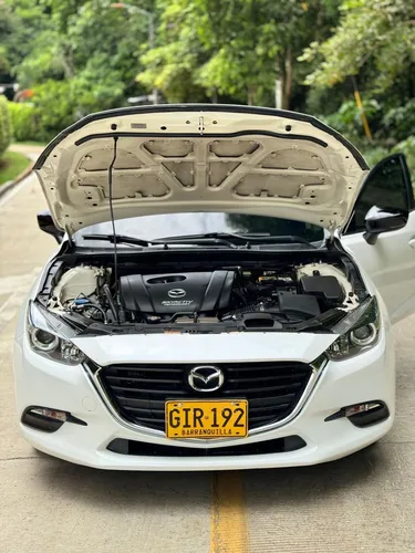 Mazda 3 2.0 Prime