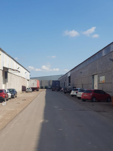 Imagen 1 de 3 de Nave - Galpón 1.750m2 Parque Logístico 9 De Abril
