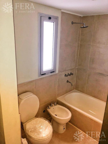 Imagen 8 de 12 de Venta De Departamento De 2 Ambientes Con Balcón Y Cochera Descubierta En Bernal Este (28294)