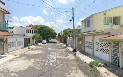 Casa En Venta De Remate Bancario, Picadero, Hípico, 94296 Boca Del Río, Ver -jcbb2