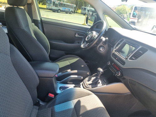 Imagen 13 de 20 de Kia Carens 2018 2.0 Ex 6abg 7pas At