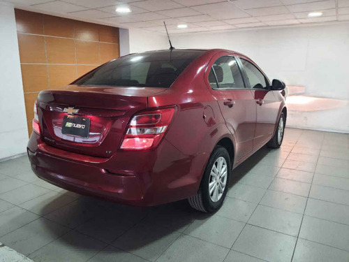 Imagen 3 de 10 de Chevrolet Sonic 2017 4p Lt L4/1.6 Man
