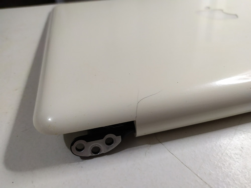 (defeito) Tela Apple Macbook White A1342 P/ Peças / Carcaça