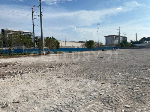 Excelente Terreno En Venta Ubicado En Periferico Harbor Y El Consulado Americano