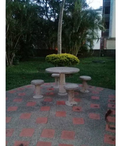 Vendo Apartamento 150mts2 4h/4b/3pe Terrazas Del Avila