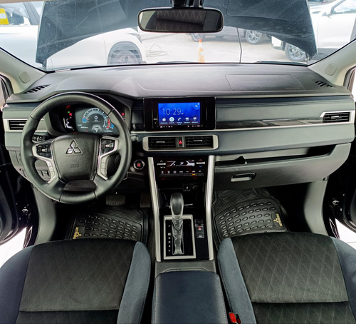 Mitsubishi Xpander Cross