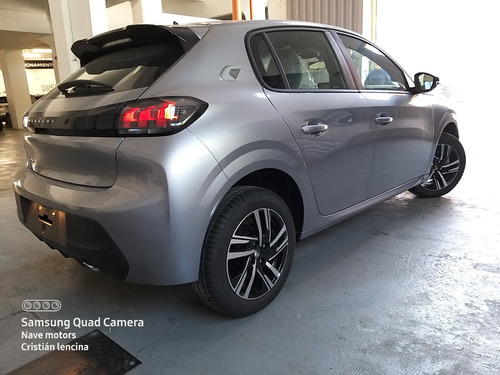 Imagen 16 de 25 de Peugeot 208 Roadtrip 1.6l Am23 0km L