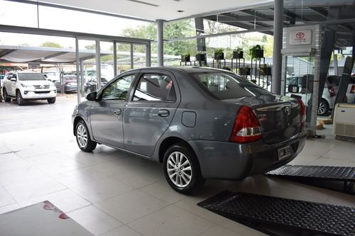 Toyota Etios Xls 4 Ptas Mt - Nafta - 2015