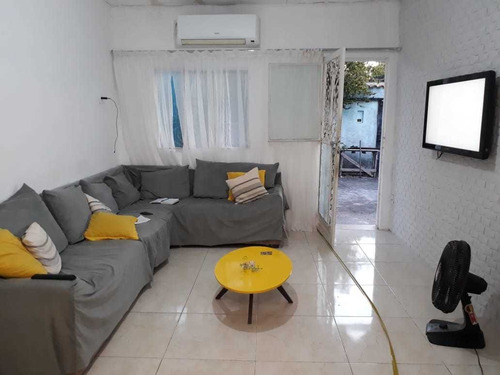 Imagem 2 de 14 de Casa 3 Quartos Com Piscina Em Sepetiba