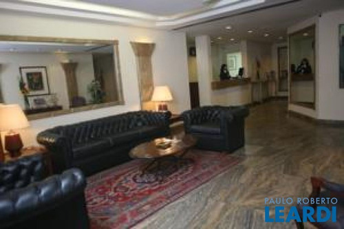Imagem 3 de 3 de Flat - Itaim Bibi - Sp - 494177