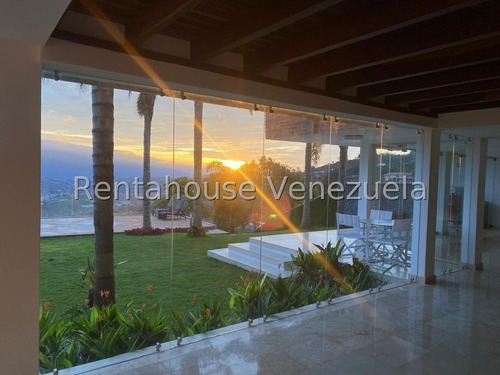 Dp - Alto Hatillo, Casa Remodelada 400m2, Vista Al Avila, Piscina.