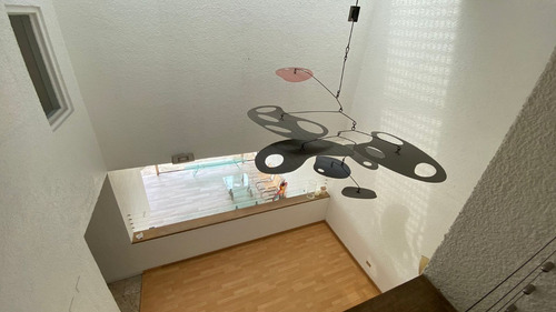 Exclusivo Triplex En Edificio Moderno, Ideal Para Familias